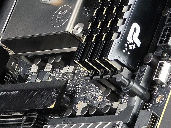 Asus CREATOR build by neSSa 028