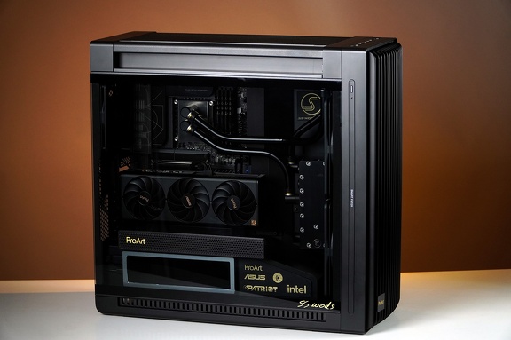 Asus CREATOR build by neSSa FINAL photo 15s.jpg
