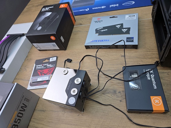 ProArt MINI by SS Mods LC PC build 02.jpg